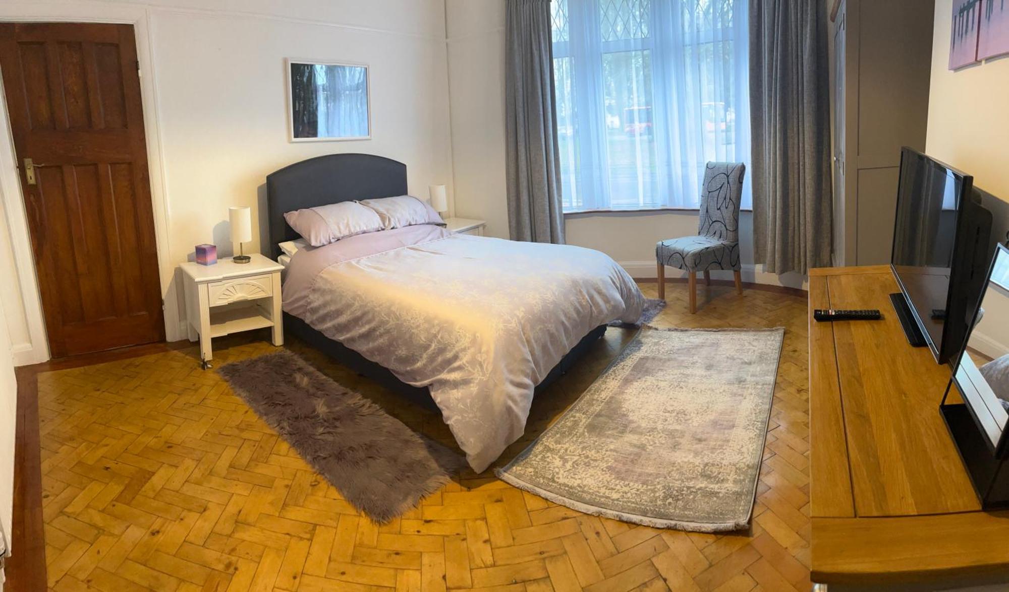 On The Common Apartment *